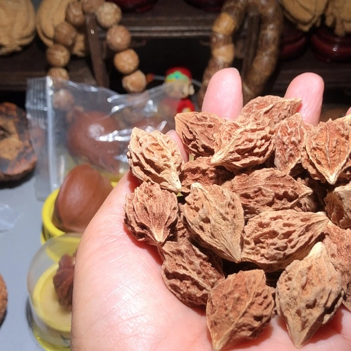 世***意吊坠橄榄核异型刺猬橄榄手持23颗籽
