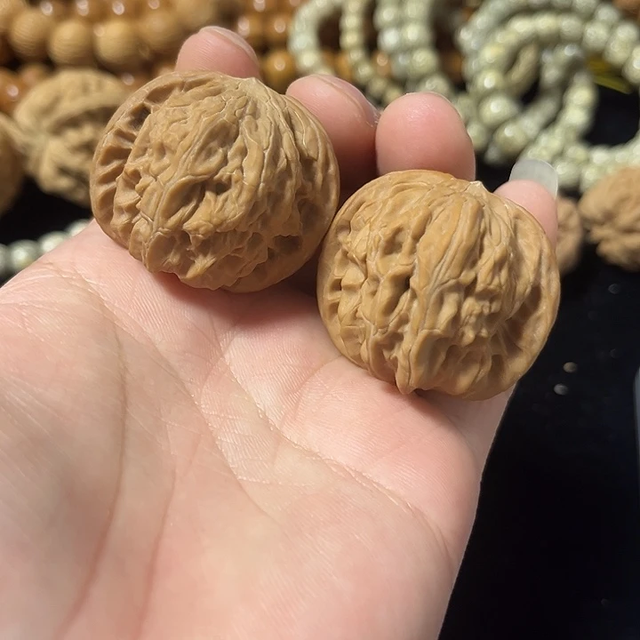 文玩核桃把件38左右磨盘，编号029