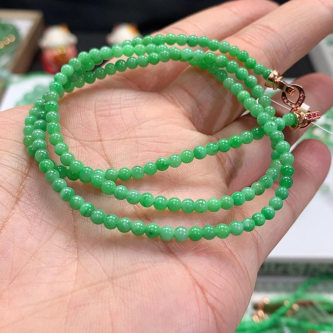 翡翠手链未镶嵌翡翠
