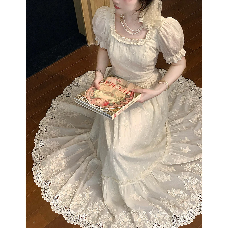 法式复古优雅泡泡袖方领连衣裙女夏季收腰长裙07231