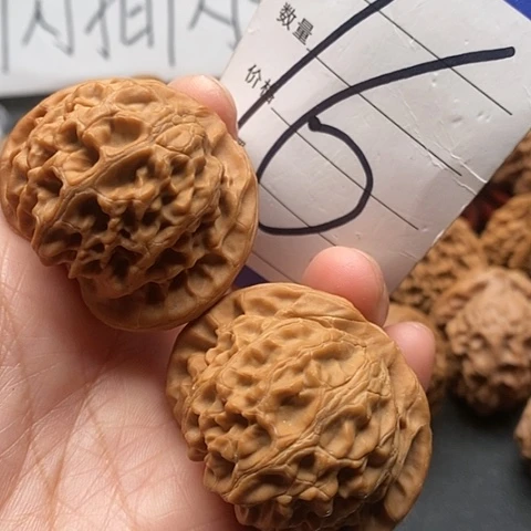 桃核吊坠45全品宫灯