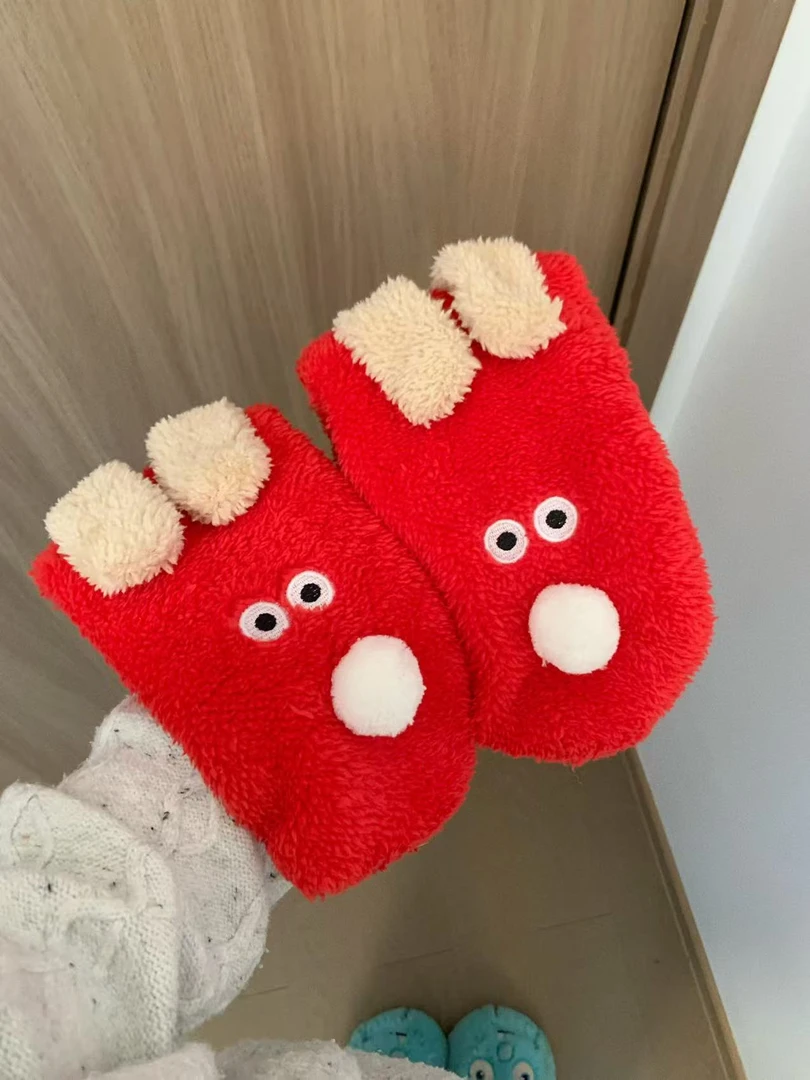 春节新款圣诞袜卡通小狗毛绒绒袜子秋冬防寒加厚加绒保暖创意可爱