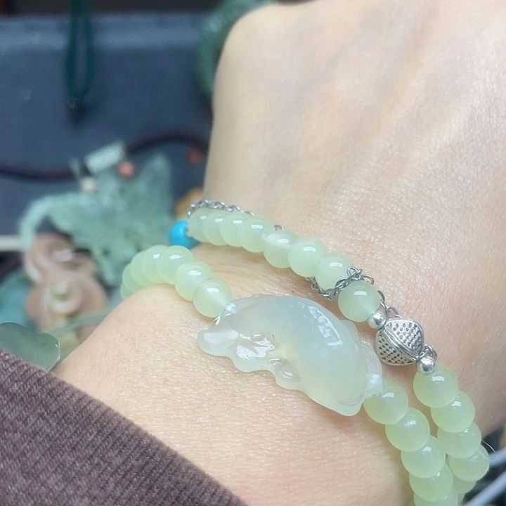 未镶嵌蛇纹石玉颈饰