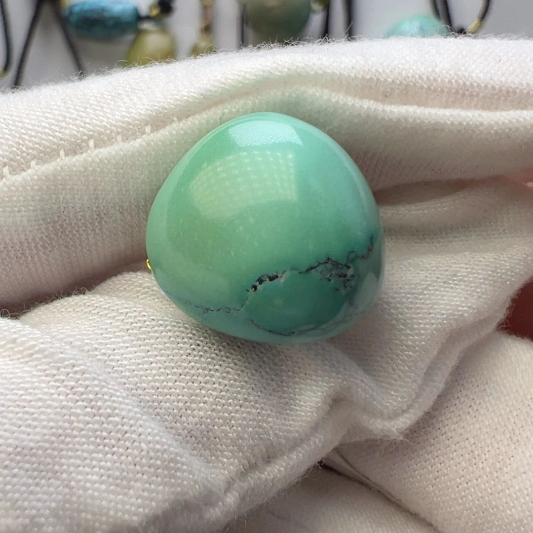 绿松石未镶嵌配饰随形