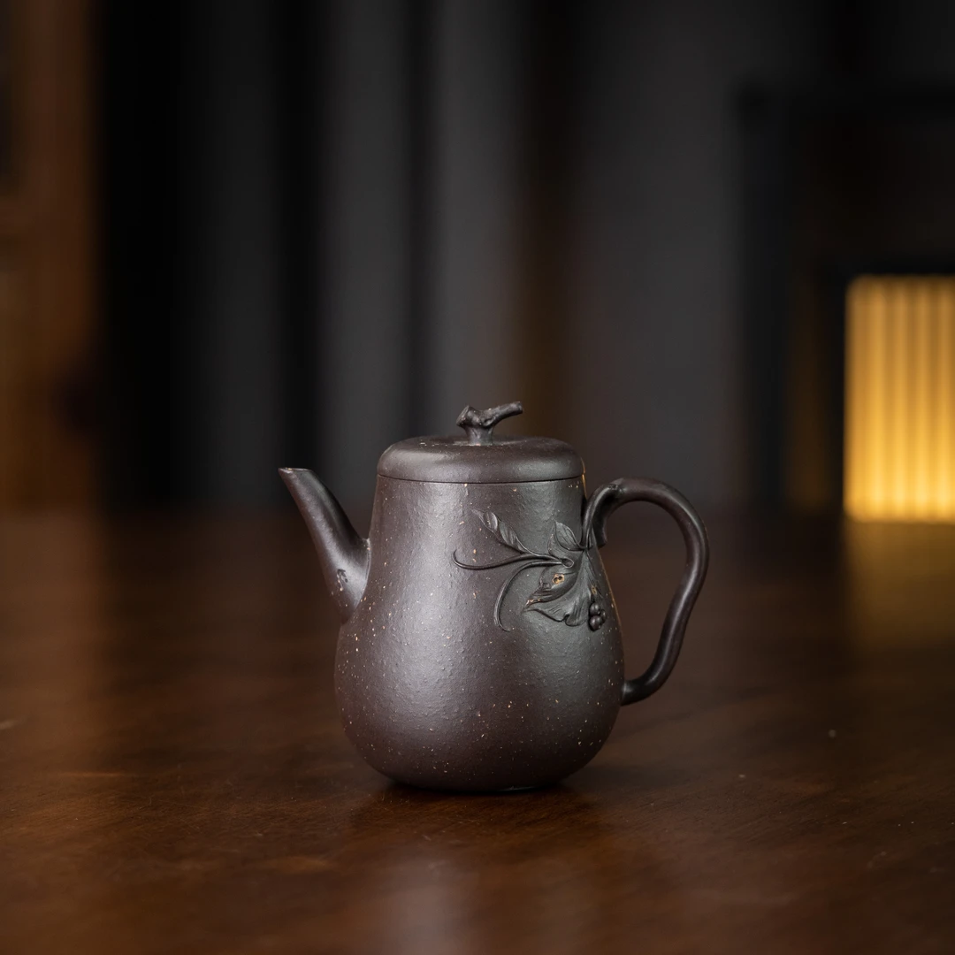 高茄瓜（贴叶）乌金砂 185cc家用紫砂壶tt1