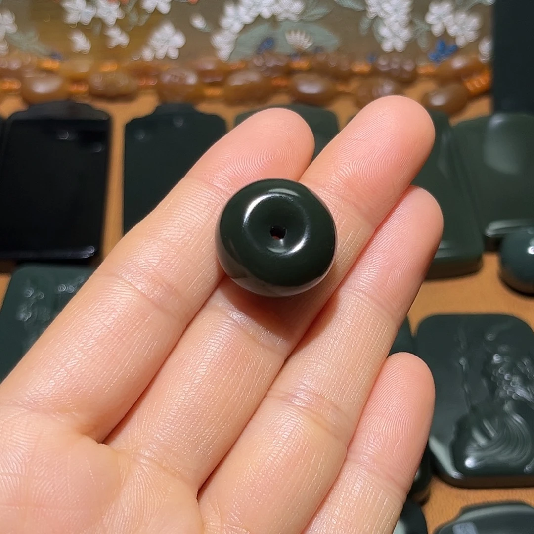 和田玉（青玉）未镶嵌颈饰