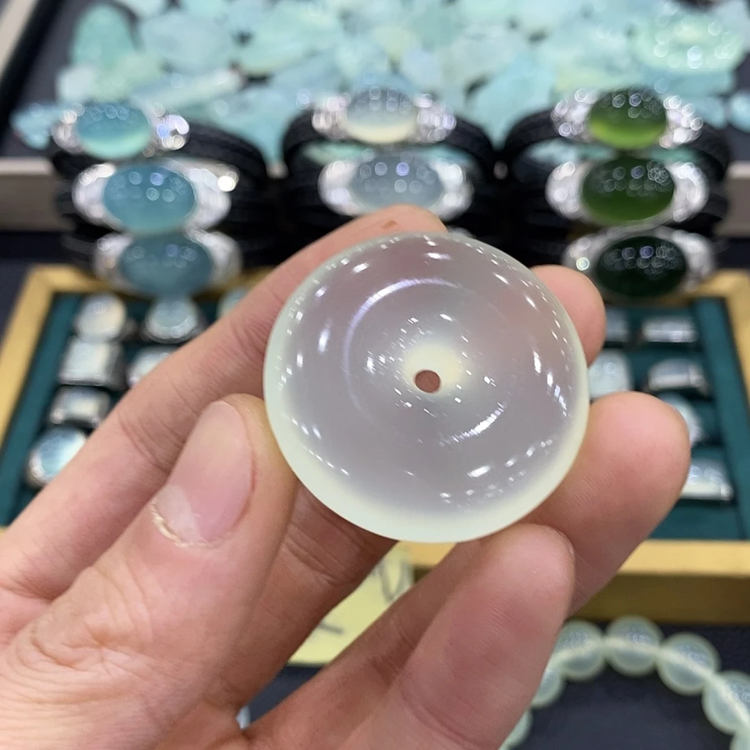 【闪购商品】未镶嵌蛇纹石玉吊坠