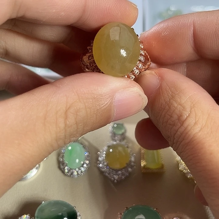 翡翠裸石缅料A货翡翠