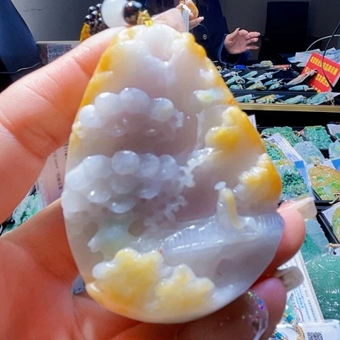 翡翠未镶嵌颈饰翡翠