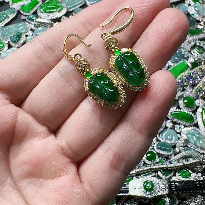 翡翠颈饰未镶嵌天然A货翡翠放漏