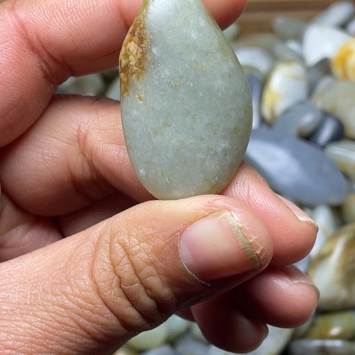 和田玉（子料）未镶嵌珠宝半成品