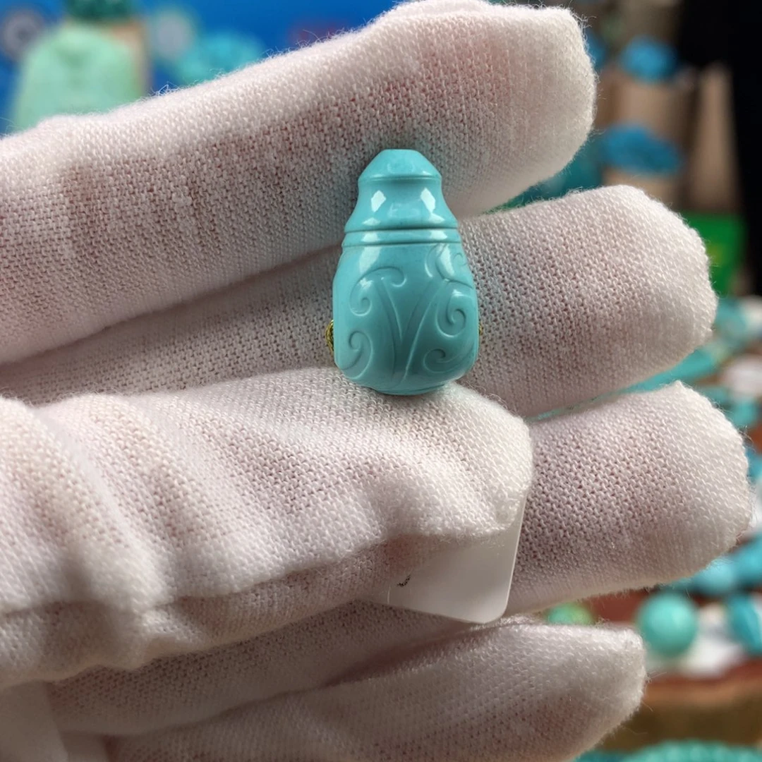 绿松石未镶嵌珠宝奇石高瓷蓝绿博古纹三通11.2*19.1mm