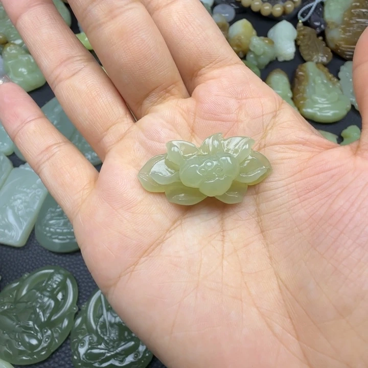 和田玉未镶嵌珠宝奇石