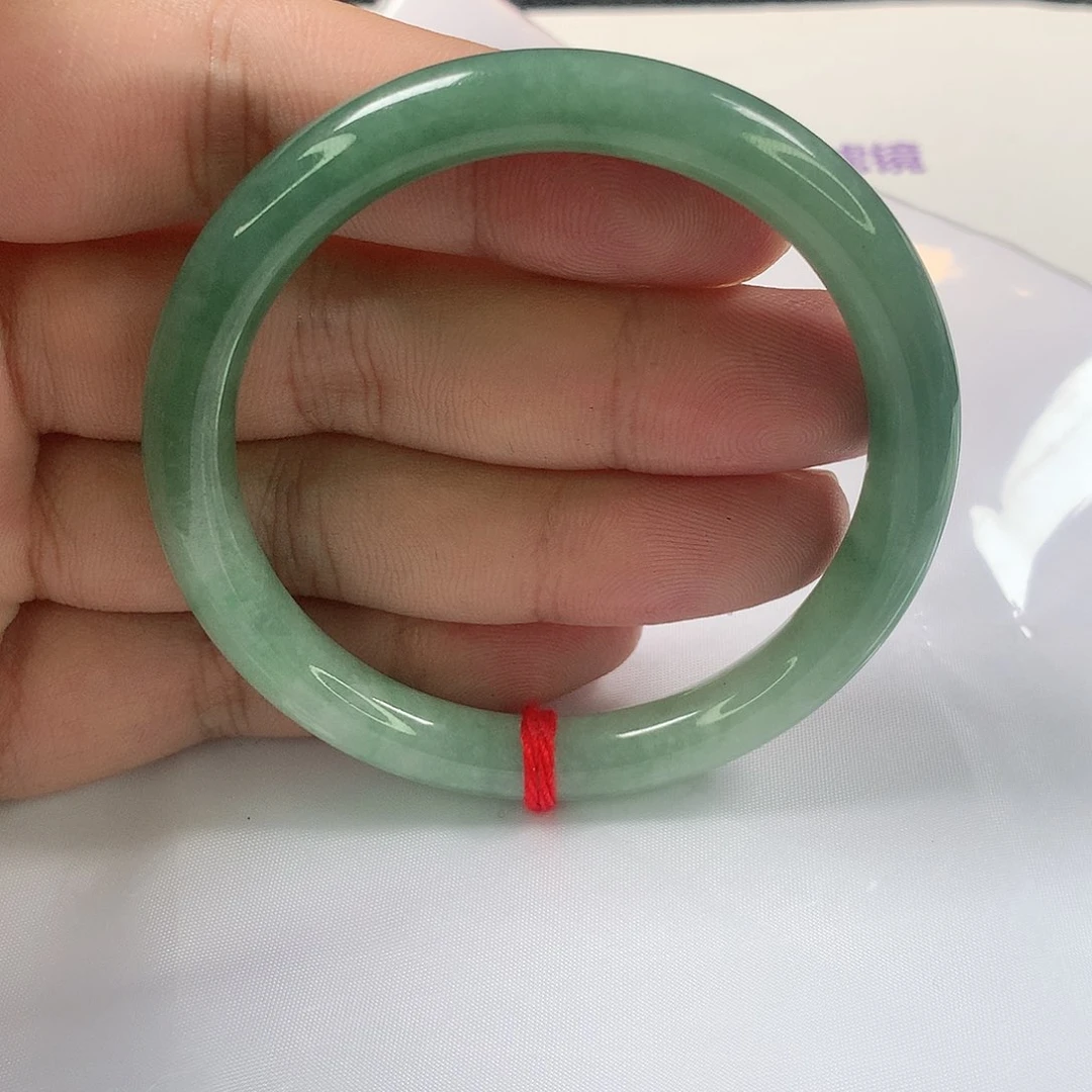 翡翠手镯（圆镯）未镶嵌371号