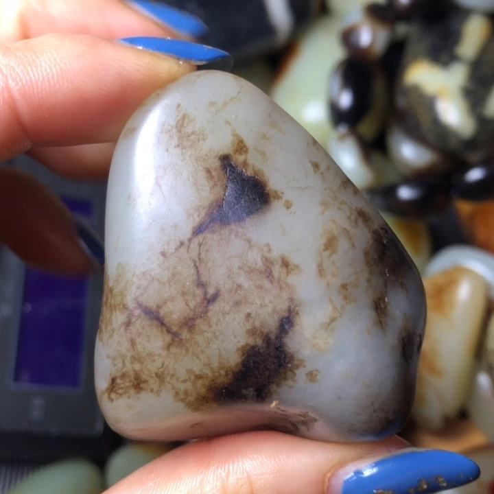 和田玉未镶嵌珠宝奇石