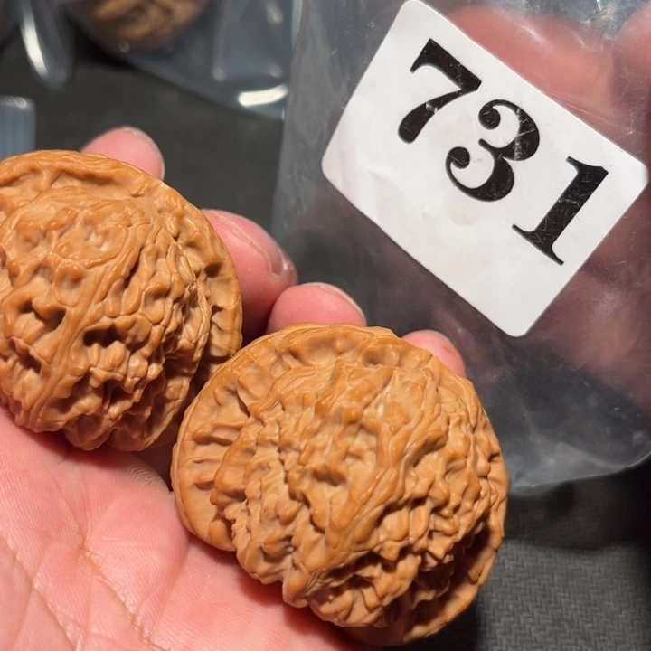吊坠文玩核桃45球白
