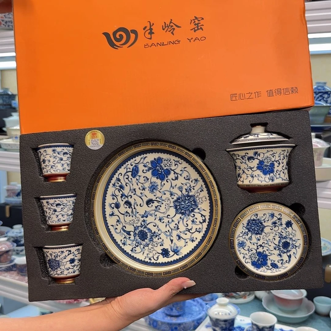 我们都在努力着改变