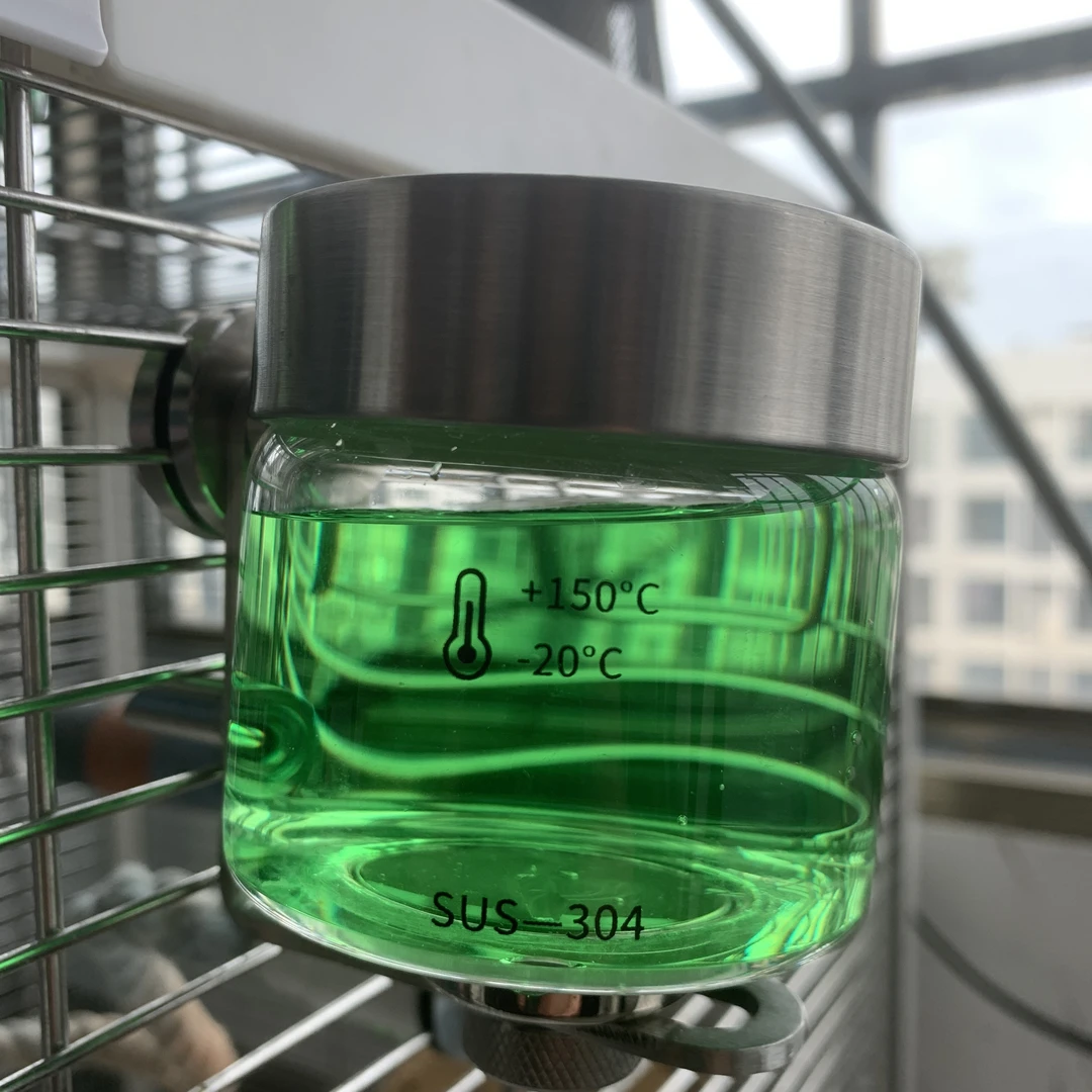 鹦鹉水杯鹦鹉饮水器鹦鹉磁吸撞针水壶龙猫仓鼠通用饮水器