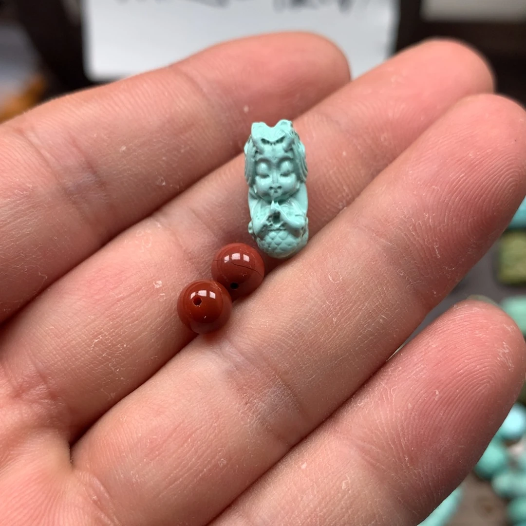 南红玛瑙雕刻未镶嵌