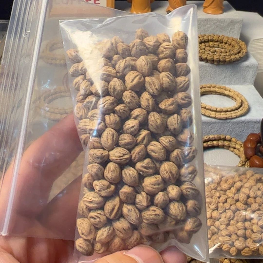 柏香籽/百香籽吊坠w****e