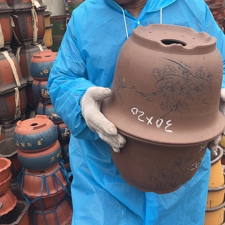 紫砂紫砂花盆和一