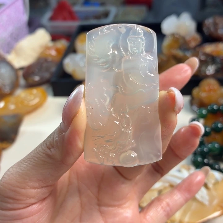 未镶嵌颈饰玛瑙/玉髓