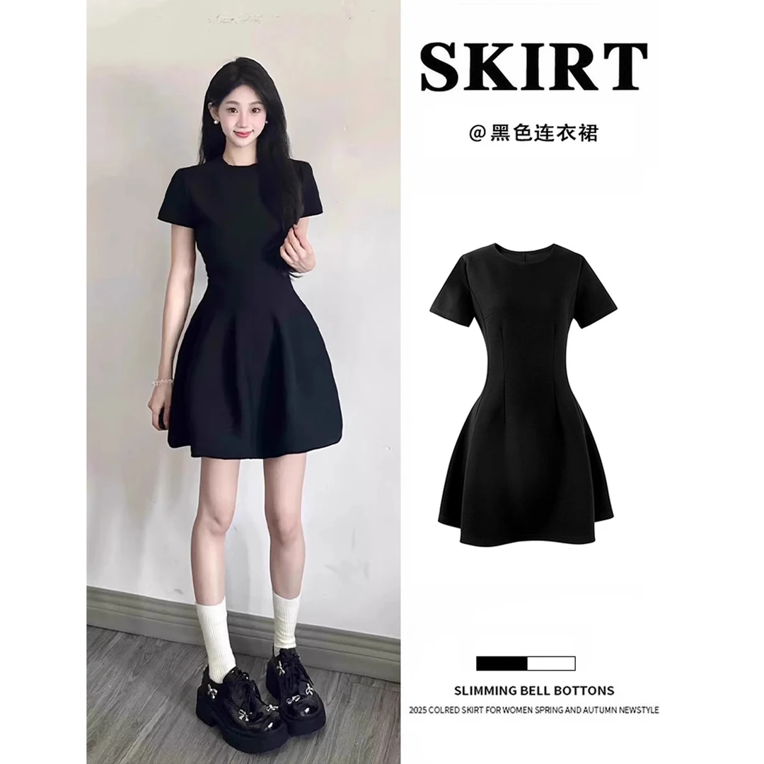 黑色赫本风连衣裙女夏日绝美a字小个子清纯掐腰收腰小黑裙子短裙