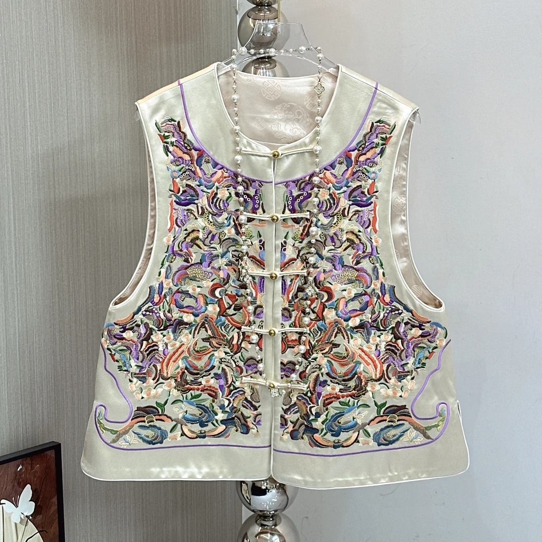 娜娜服饰——【白蝶争艳】国潮风前后定位刺绣高级复古百搭马甲