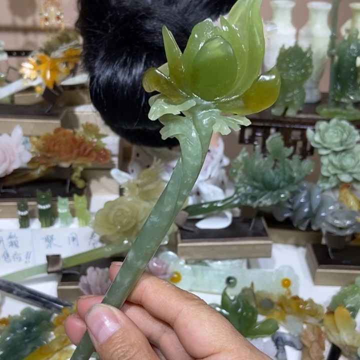 蛇纹石玉未镶嵌发饰