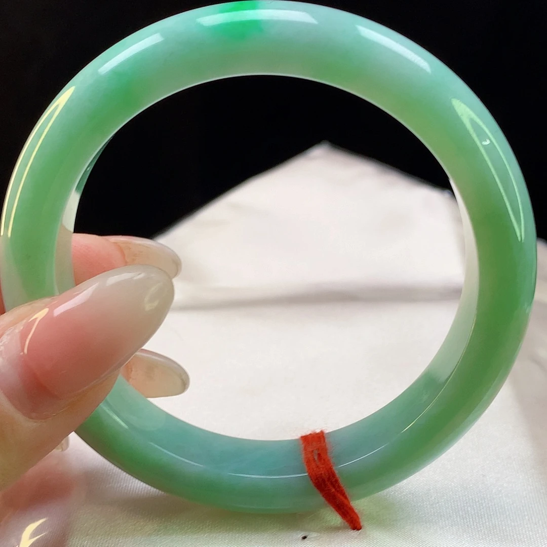 翡翠手镯未镶嵌天然翡翠5223