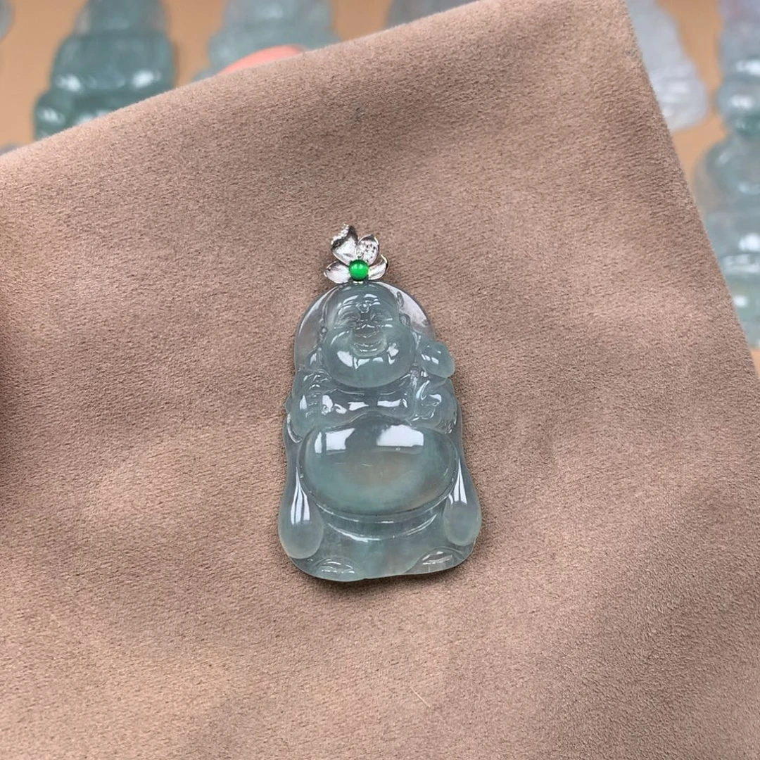 翡翠18K金镶嵌颈饰缅甸翡翠