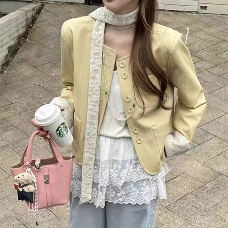 蕾丝飘带新款圆领设计感拼接翻袖短款皮衣小外套气质女装2025