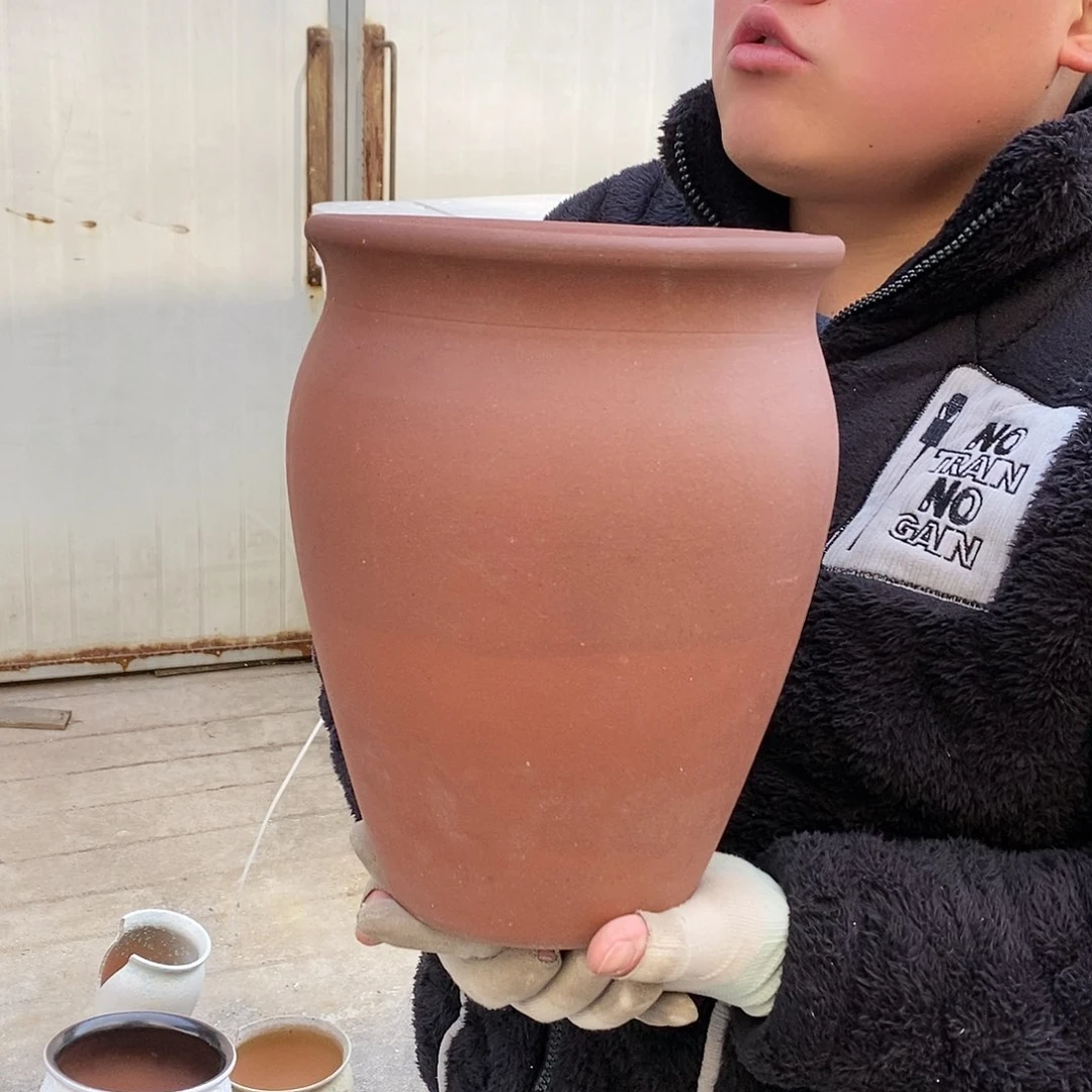 紫砂花盆口20高26瑕疵