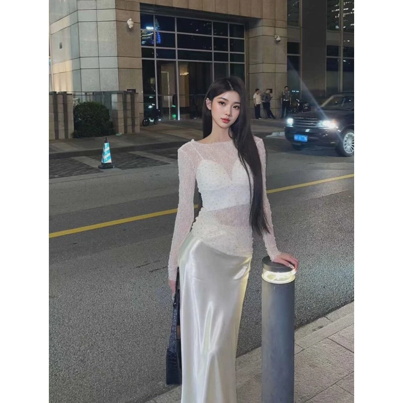 白色镶钻闪闪镂空性感长袖蕾丝衫女辣妹修身露背微透薄款防晒上衣