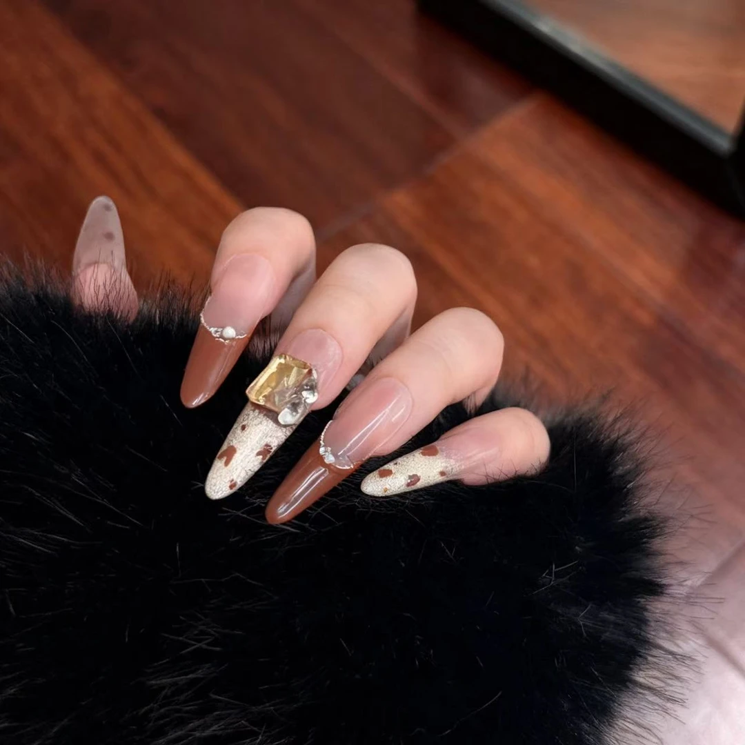 【焦糖奶豹】秋冬高级感纯手工穿戴甲豹纹法式美甲显白时尚