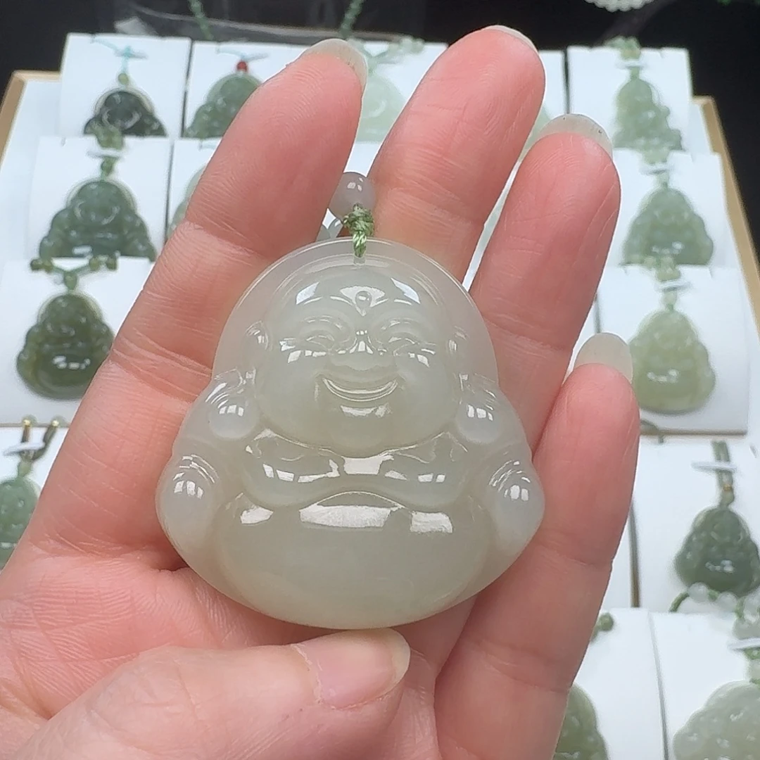 刁***怪和田玉未镶嵌颈饰