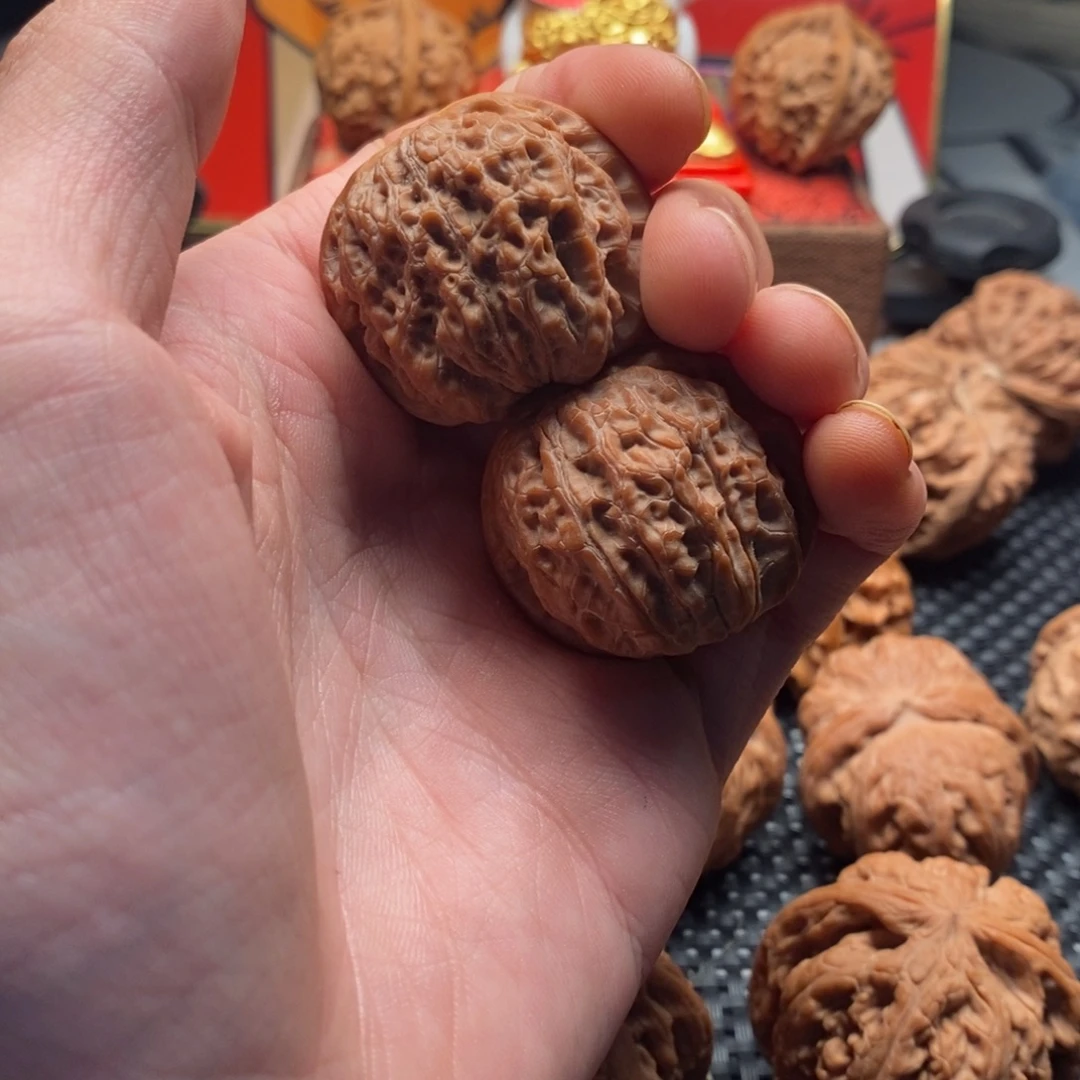 @***吉文玩核桃精品对血麒麟