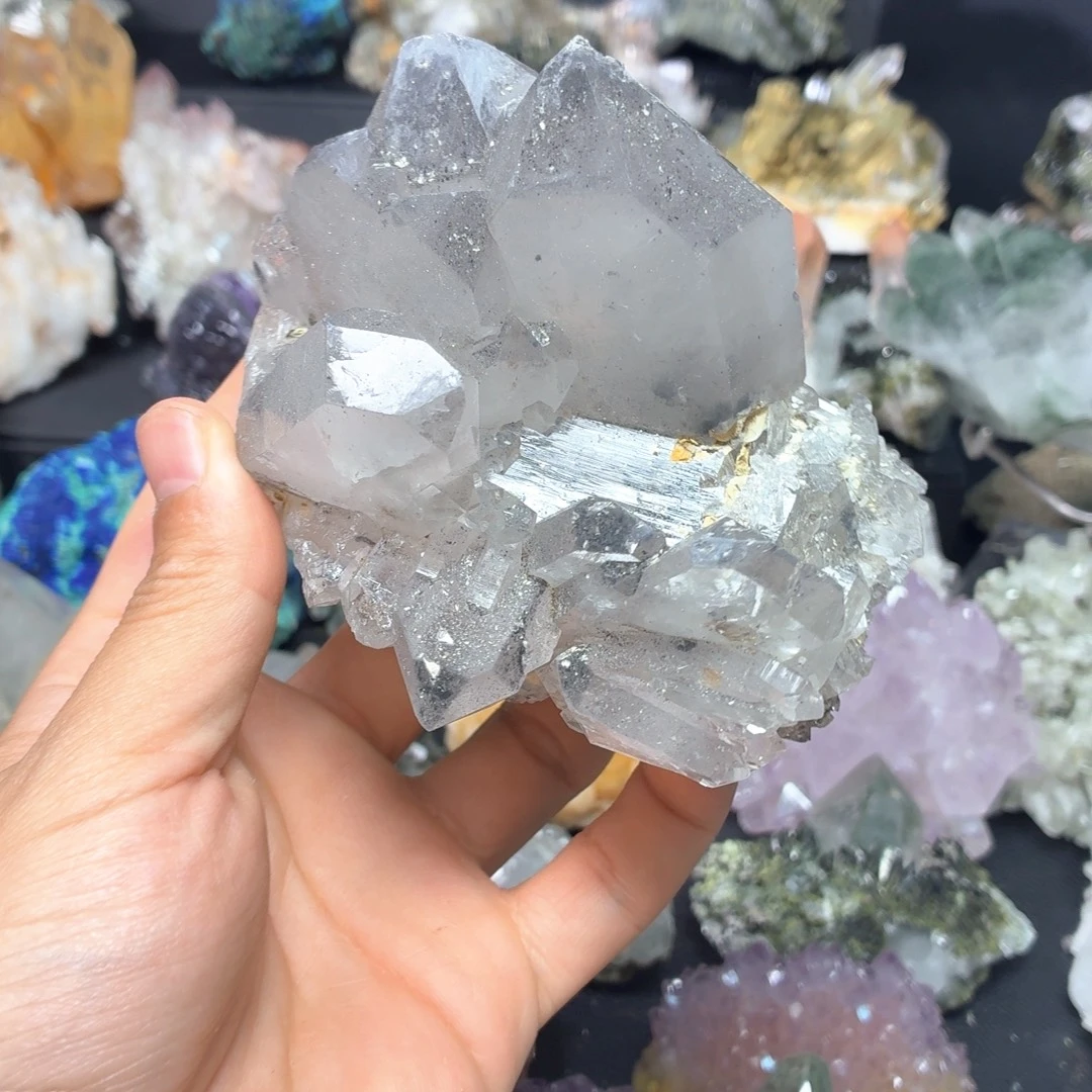 石材灰晶缝合超大造型