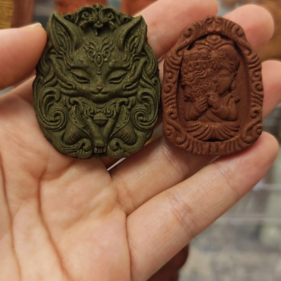 泥塑微瑕福利香牌两个