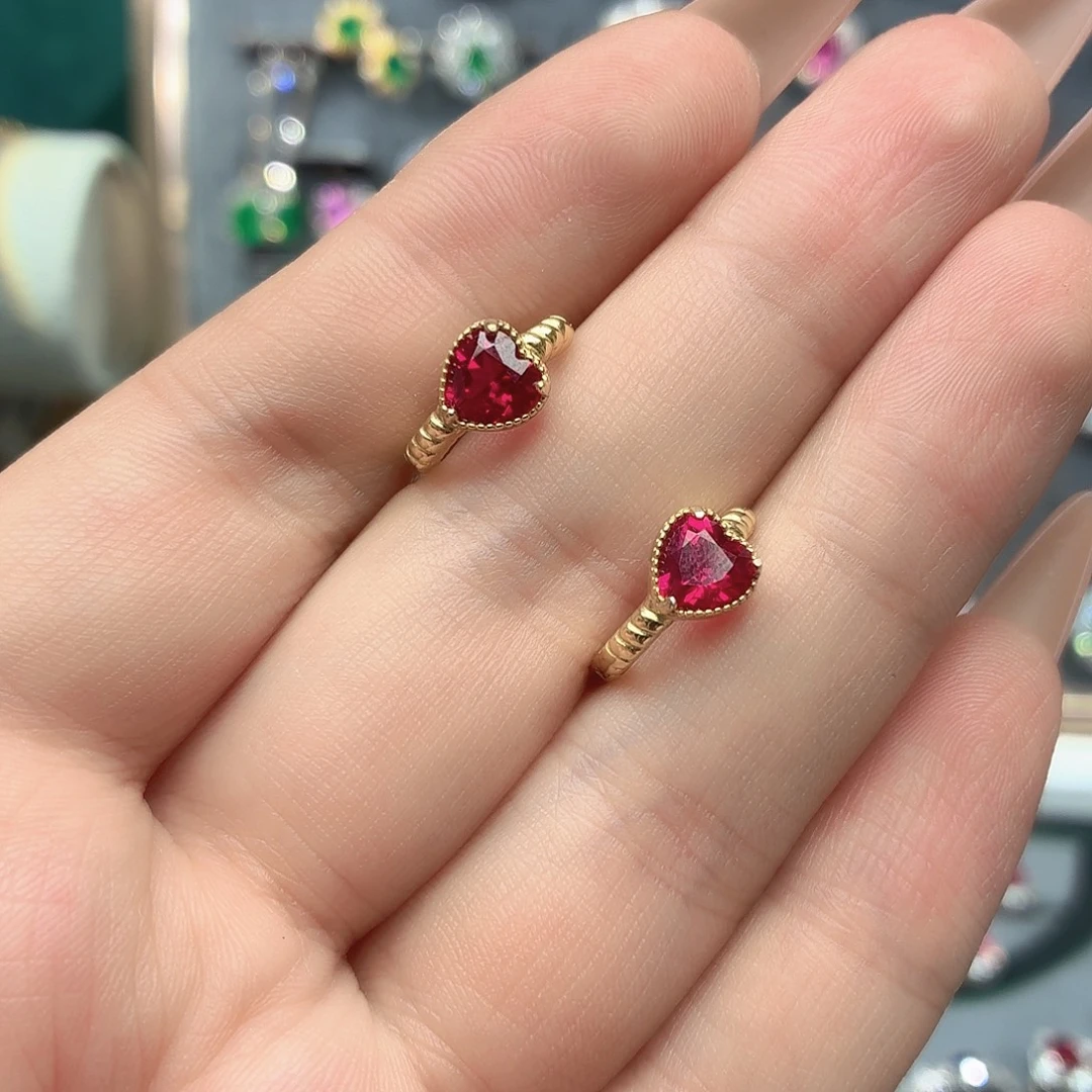 925银培育鸽血红色宝石