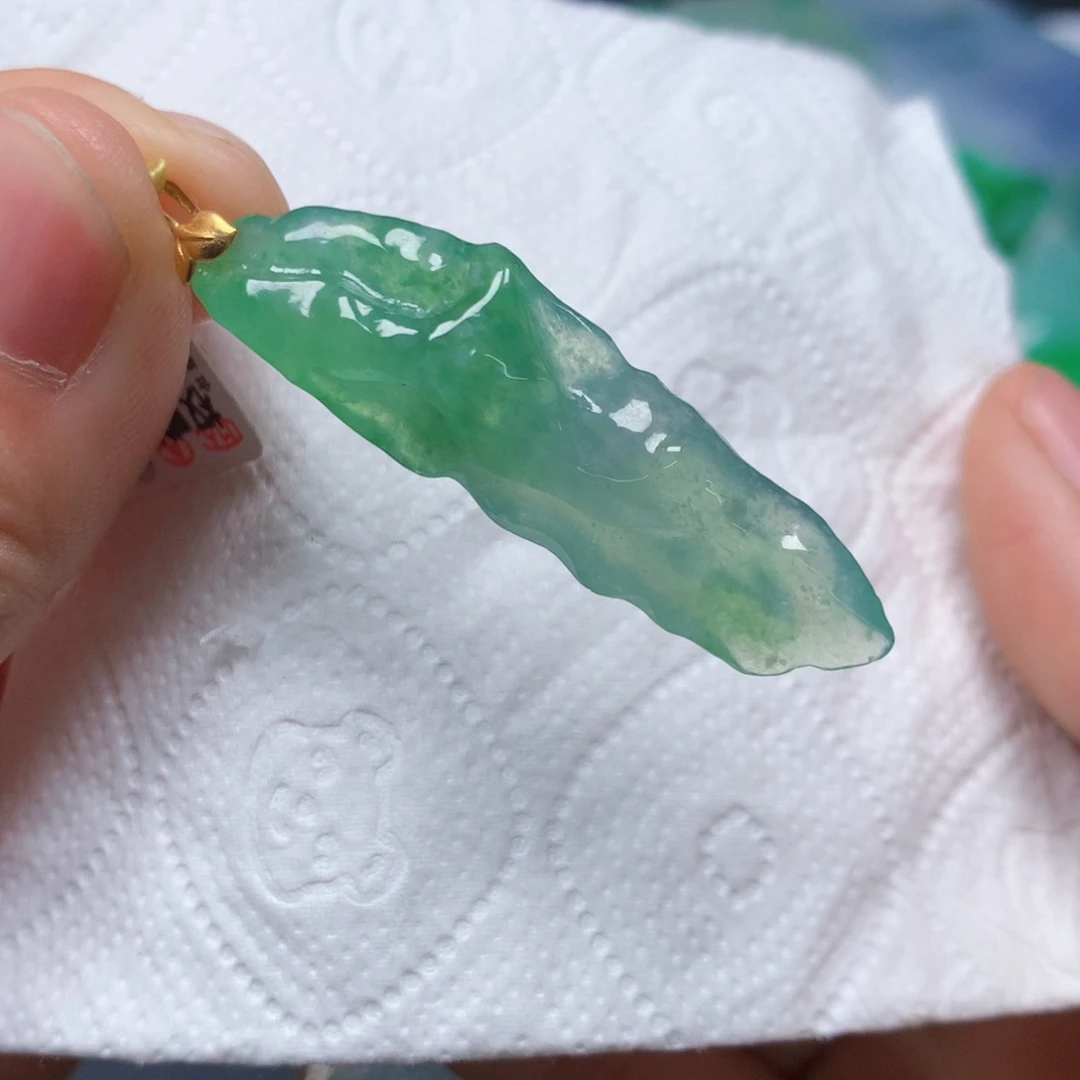 【闪购商品】翡翠吊坠(不含链)未镶嵌