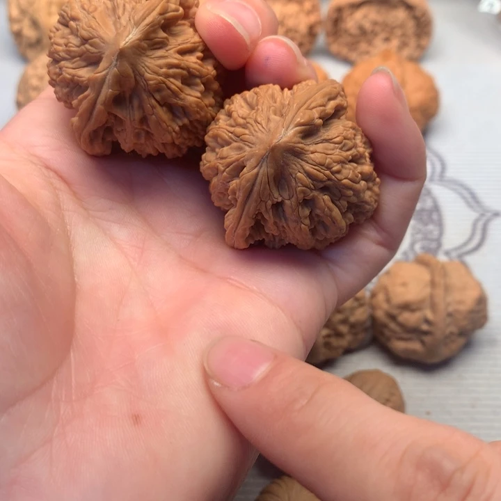 把件文玩核桃全品粗茎虎头39