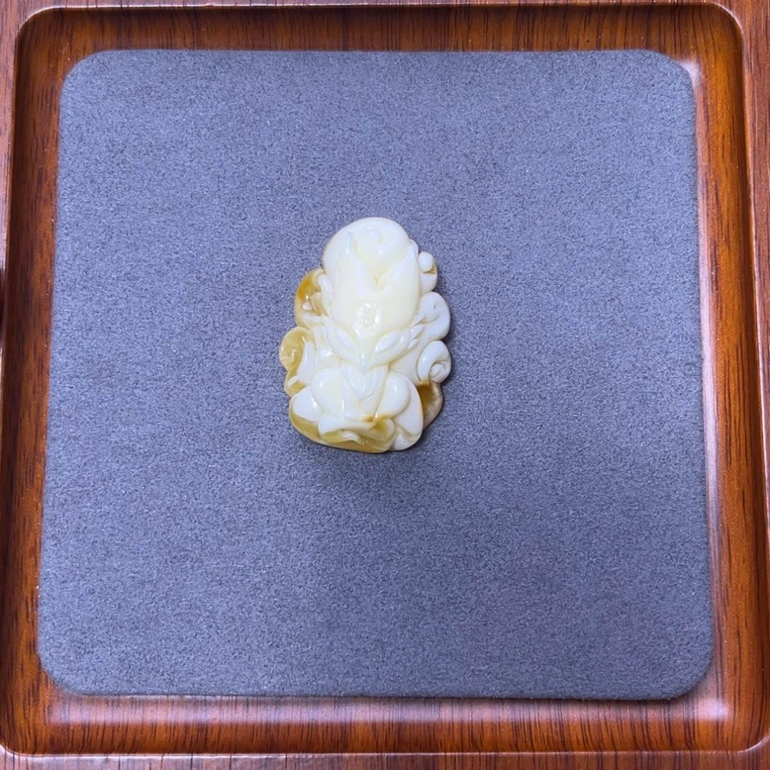 琥珀颈饰未镶嵌蜜蜡凤九