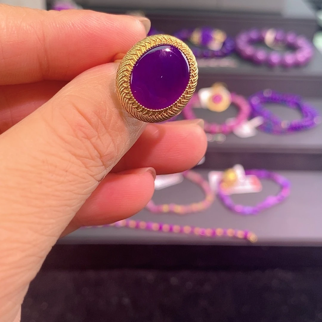 苏纪石（舒俱来）18K金镶嵌戒指