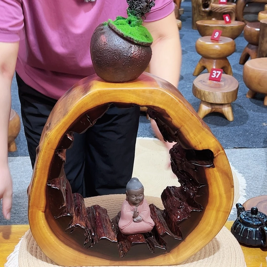 9 号香樟木尺寸：37-12-35cm