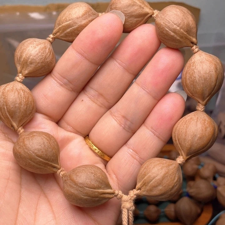 橄榄核手串/手链橄榄核油核1.9左右