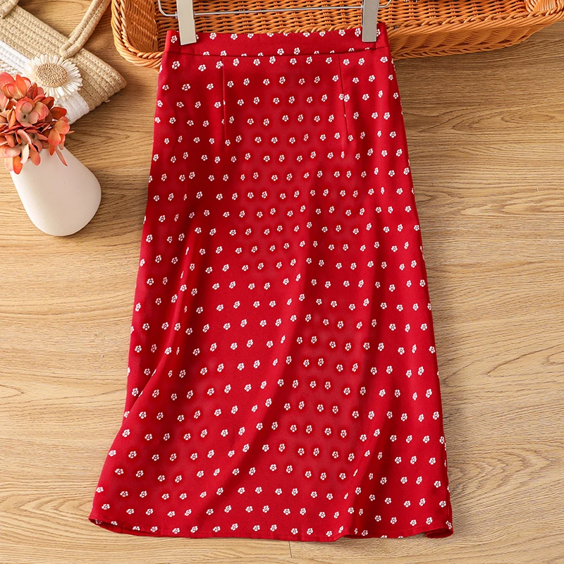 雪纺印花半身裙女夏薄款2025新款巨好看碎花a字裙直筒红色包臀裙
