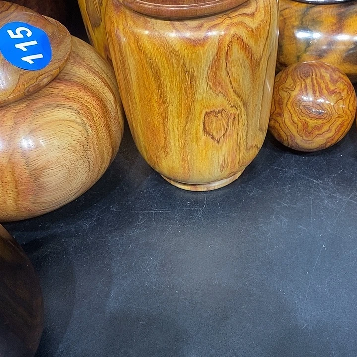 缘***你黄花梨球一个漂亮漂亮