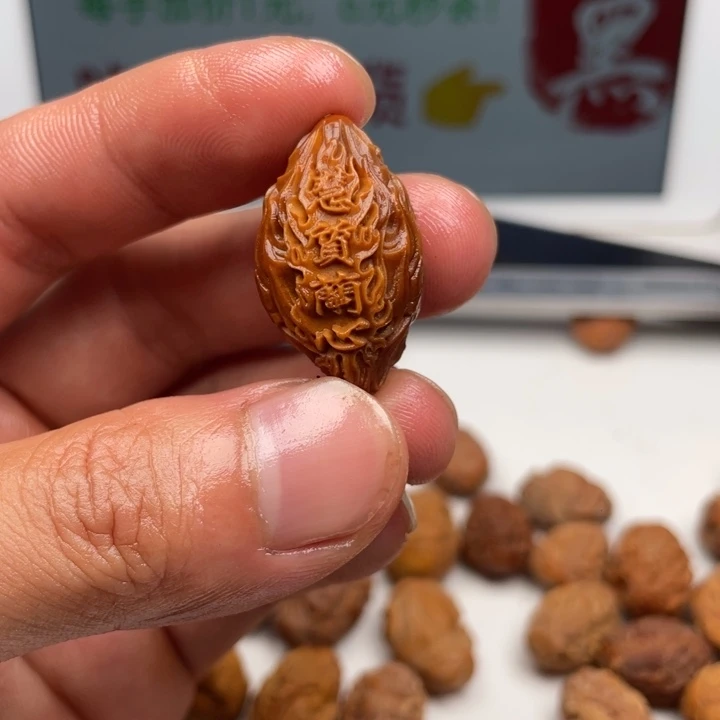 吊坠橄榄核橄榄核雕刻单子。