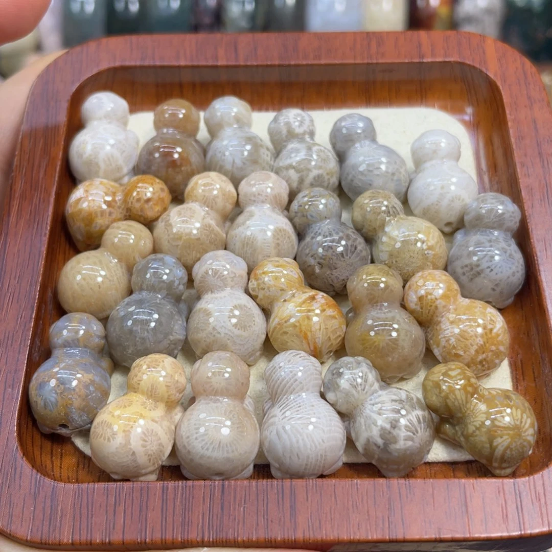 硅化玉未镶嵌颈饰小乌龟30米1个